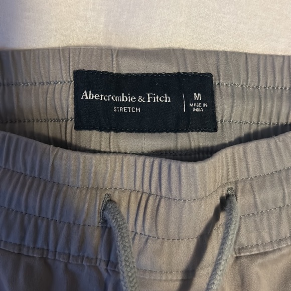 Gray jogger pants - Picture 3 of 5